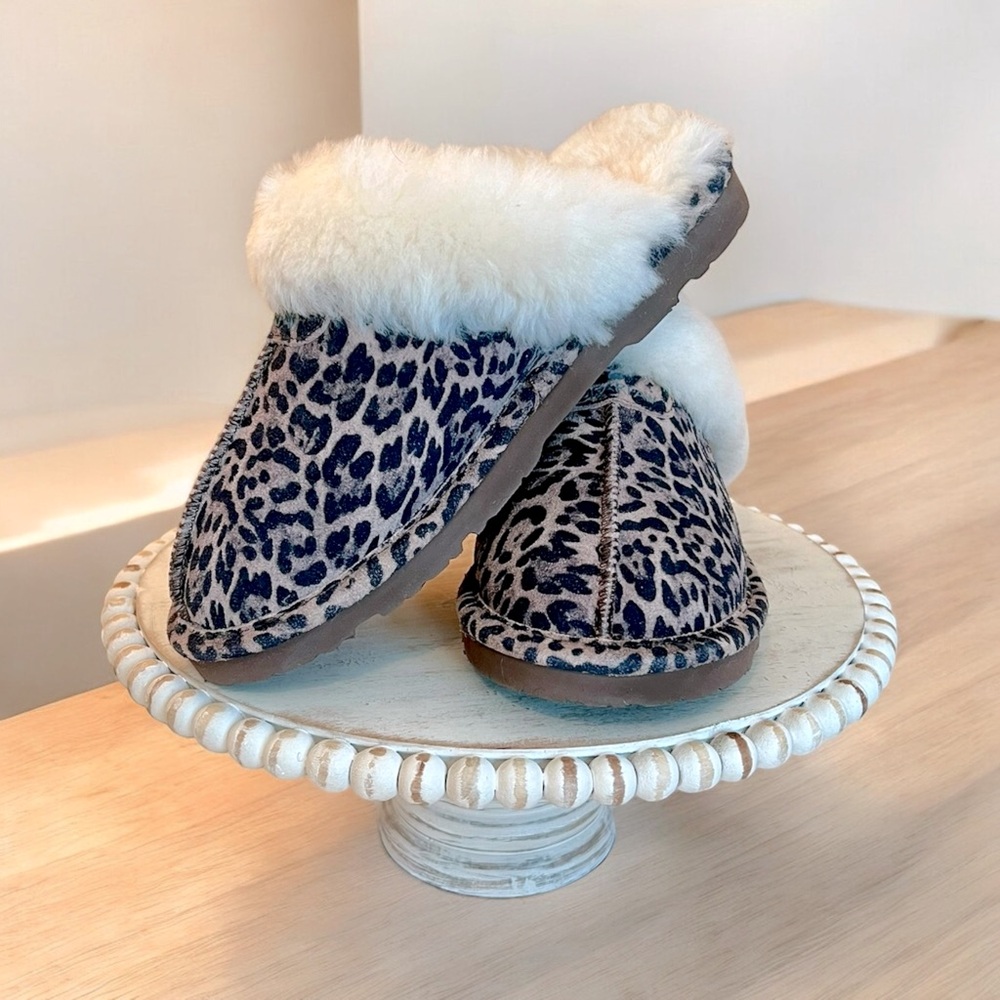 ‼️SOLD‼️ BEARPAW Loki Exotic Leopard Suede Sheepskin Indoor/Outdoor Slipper Sz9
